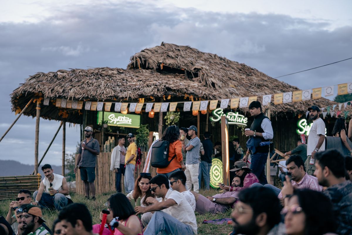 Evening at the festival bar